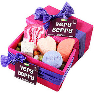 Подарочный набор Lush Very Berry с ароматами фруктов и ягод © Lush